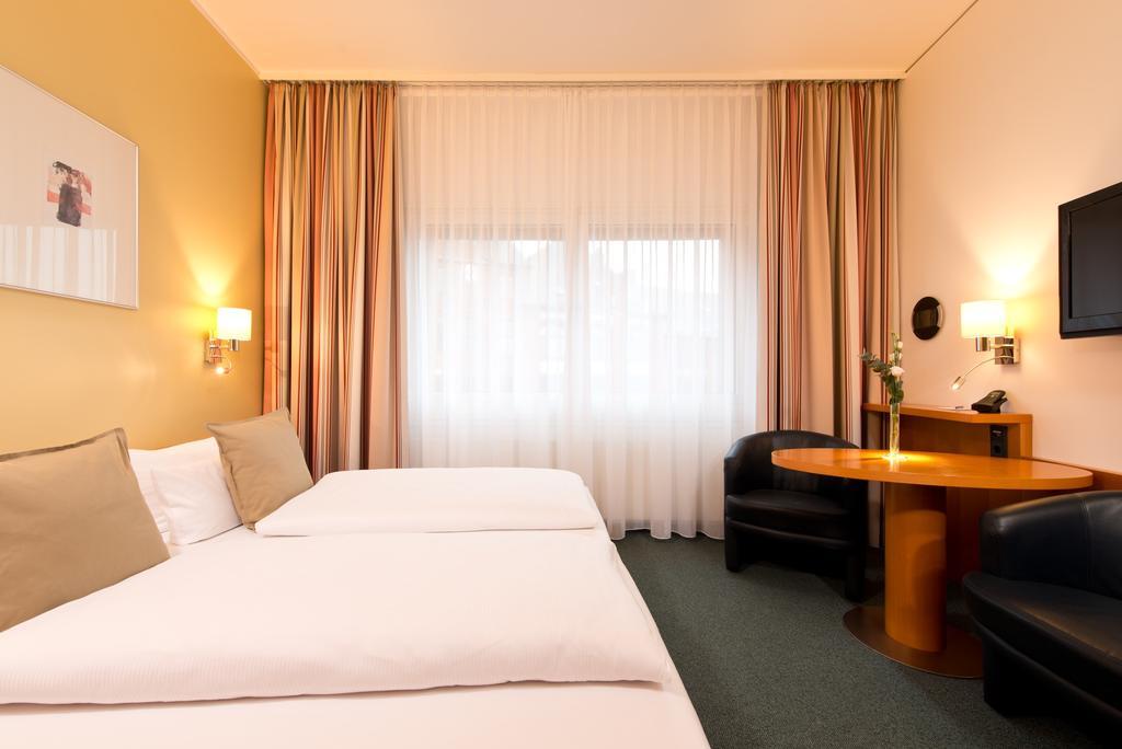 Hotel am Borsigturm Berlin Eksteriør billede